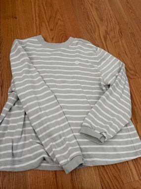 lululemon athletica Gray & White Striped Crewneck Sweatshirt